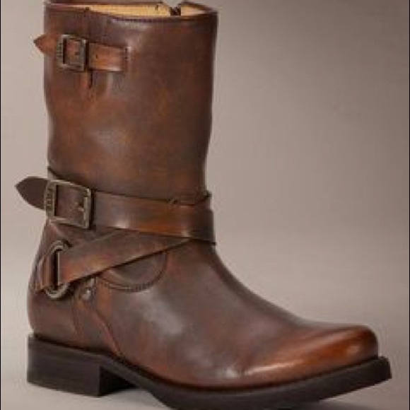 Frye Shoes - Frye Veronica Short Cross